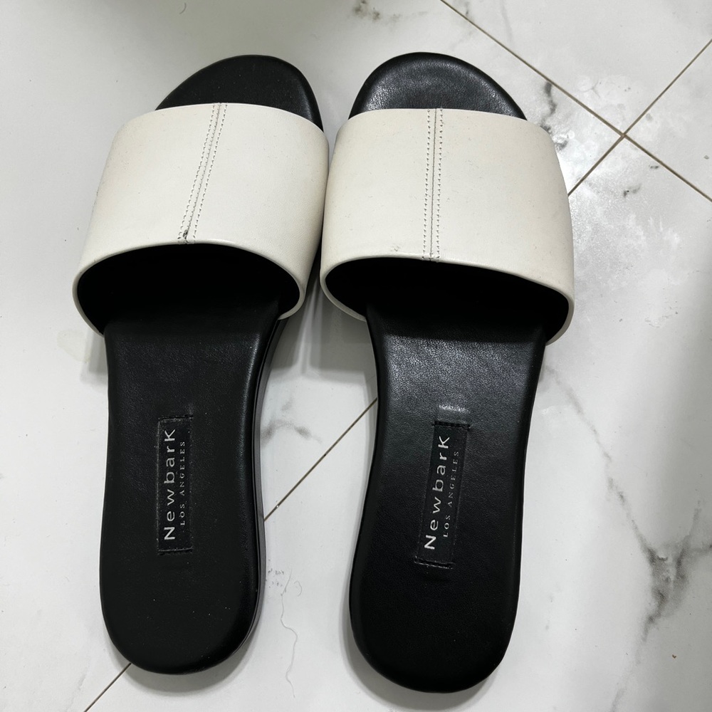 Brand new newbark leather slides